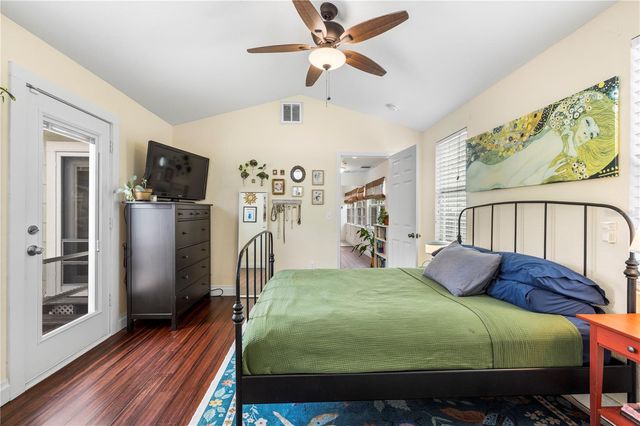 919 W WOODLAWN AVENUE, Tampa, FL 33603
