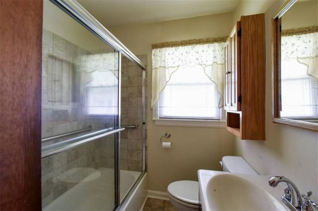 2745 Old Concord Road SE, Smyrna, GA 30082