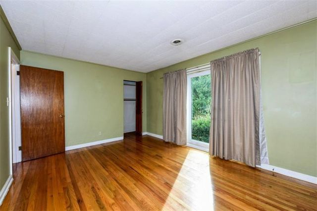 2745 Old Concord Road SE, Smyrna, GA 30082