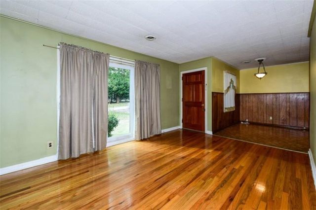 2745 Old Concord Road SE, Smyrna, GA 30082