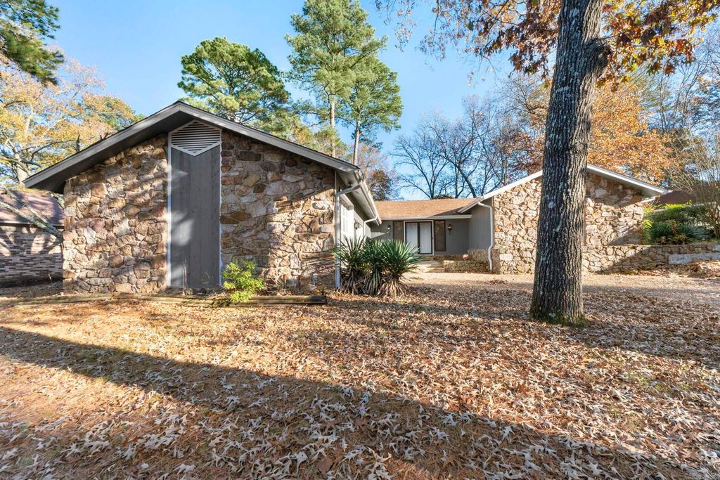 11015 Dogwood Cove, Little Rock, AR 72210