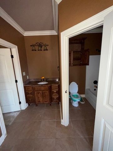 121 Honeysuckle Drive, Mansfield, LA 71052