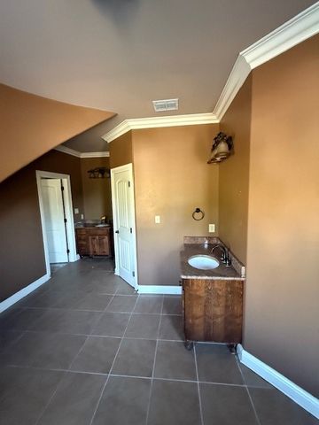 121 Honeysuckle Drive, Mansfield, LA 71052