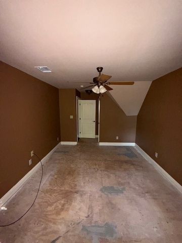 121 Honeysuckle Drive, Mansfield, LA 71052