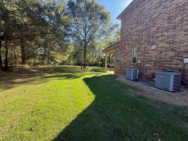 121 Honeysuckle Drive, Mansfield, LA 71052