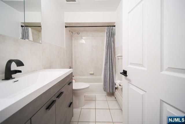 106 E Edsall Boulevard B, Palisades Park, NJ 07650