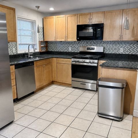 57 Pleasant St. B, Watertown, MA 02472