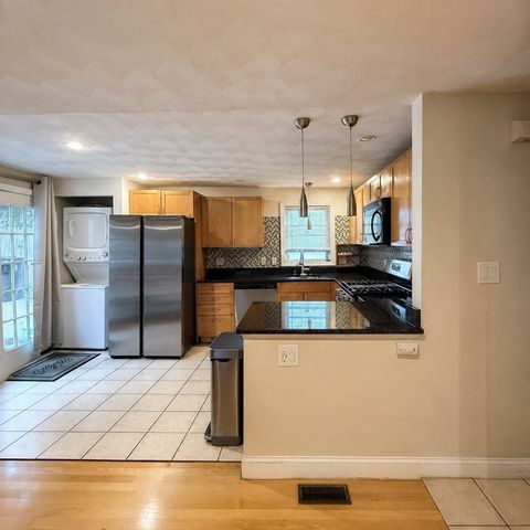 57 Pleasant St. B, Watertown, MA 02472