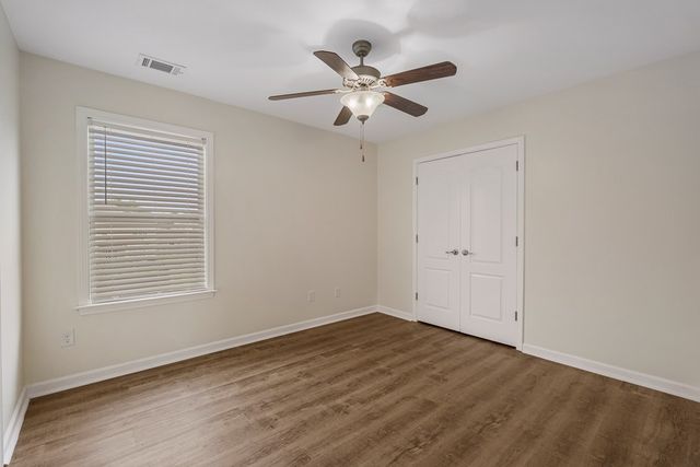 28 Trafford Trail, Phenix City, AL 36870