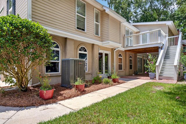 200 Castle Harbor Drive, Summerville, SC 29483