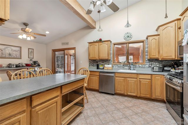 7 Cherrywood Drive, Goshen, NY 10924