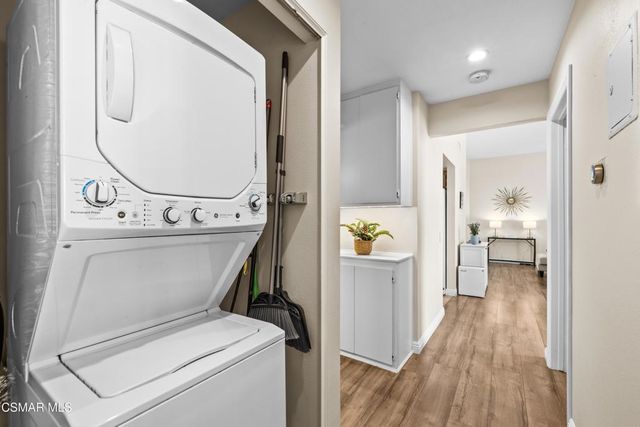 1736 Sinaloa Road 427, Simi Valley, CA 93065