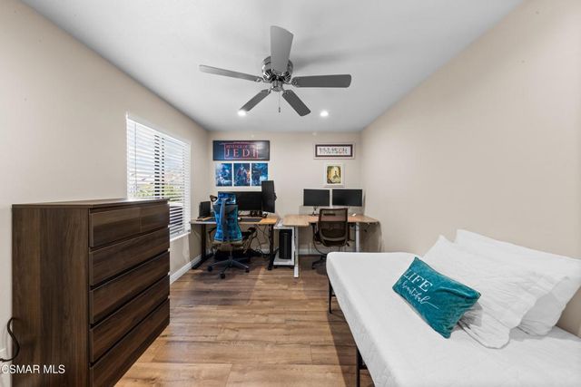 1736 Sinaloa Road 427, Simi Valley, CA 93065