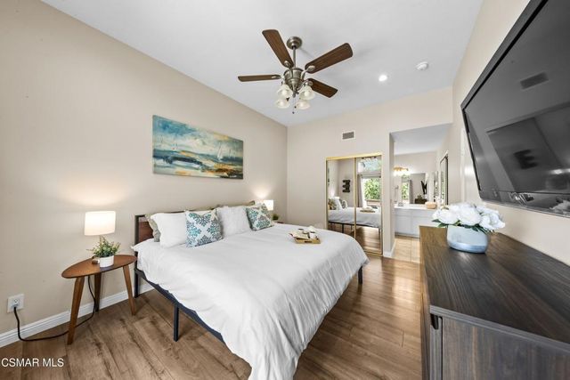 1736 Sinaloa Road 427, Simi Valley, CA 93065