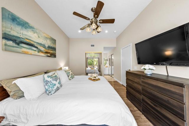 1736 Sinaloa Road 427, Simi Valley, CA 93065