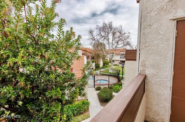 1736 Sinaloa Road 427, Simi Valley, CA 93065