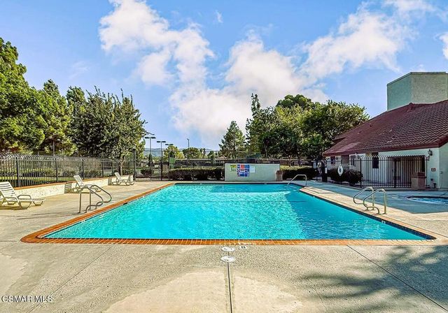 1736 Sinaloa Road 427, Simi Valley, CA 93065