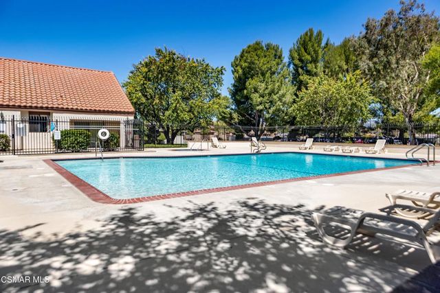 1736 Sinaloa Road 427, Simi Valley, CA 93065