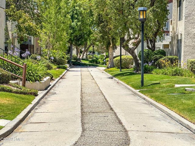 1736 Sinaloa Road 427, Simi Valley, CA 93065