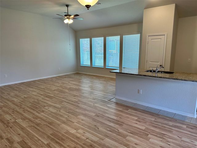1003 Cherrystone LOOP, Buda, TX 78610