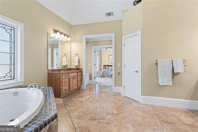 10 Clydesdale Trail, White, GA 30184