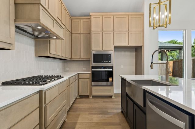 1017 Goldenrod Drive, Justin, TX 76247