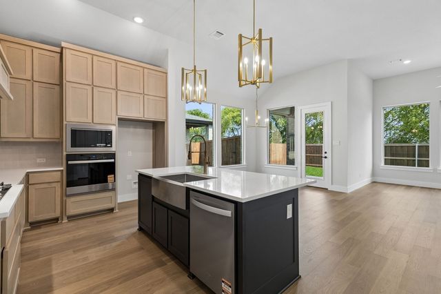 1017 Goldenrod Drive, Justin, TX 76247