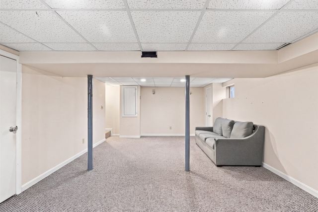 580 Crescent St, East Bridgewater, MA 02333
