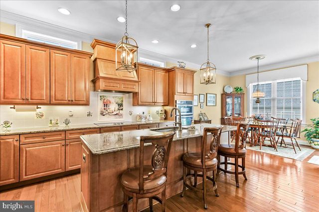 818 WOODS END CT, Collegeville, PA 19426