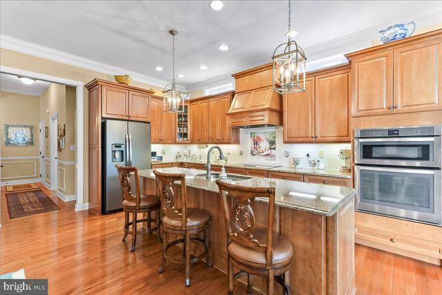 818 WOODS END CT, Collegeville, PA 19426