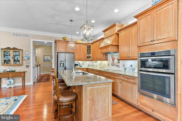 818 WOODS END CT, Collegeville, PA 19426