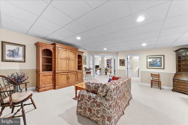 818 WOODS END CT, Collegeville, PA 19426