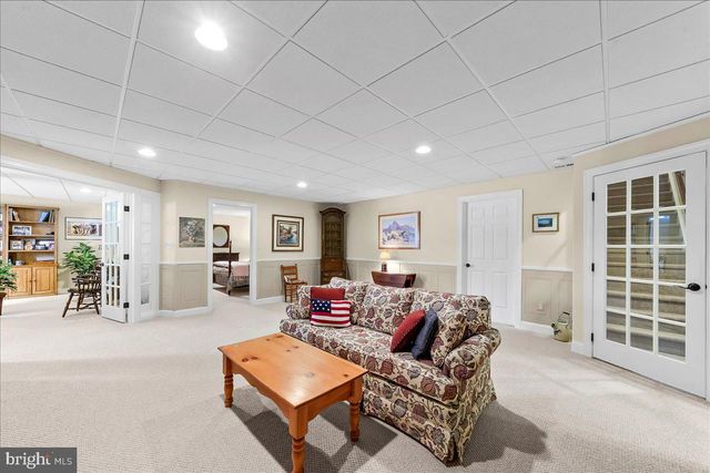 818 WOODS END CT, Collegeville, PA 19426