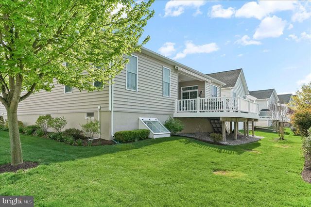 818 WOODS END CT, Collegeville, PA 19426