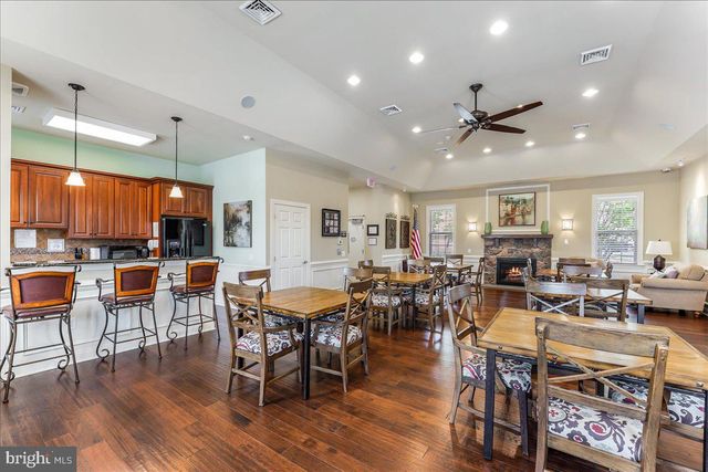 818 WOODS END CT, Collegeville, PA 19426