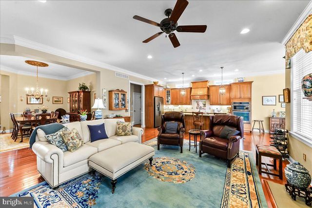 818 WOODS END CT, Collegeville, PA 19426