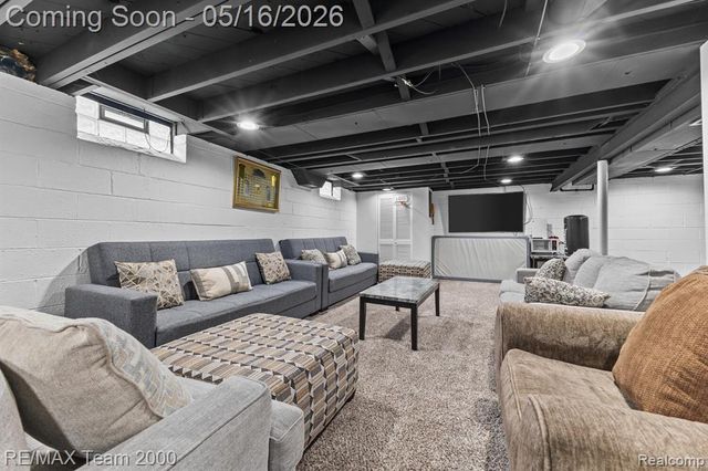 6640 Norborne Avenue, Dearborn Heights, MI 48127