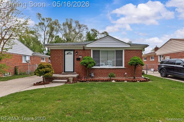 6640 Norborne Avenue, Dearborn Heights, MI 48127