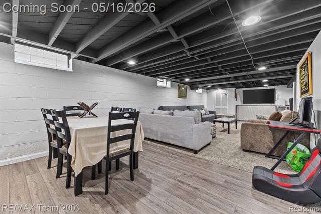 6640 Norborne Avenue, Dearborn Heights, MI 48127