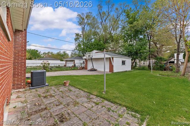 6640 Norborne Avenue, Dearborn Heights, MI 48127