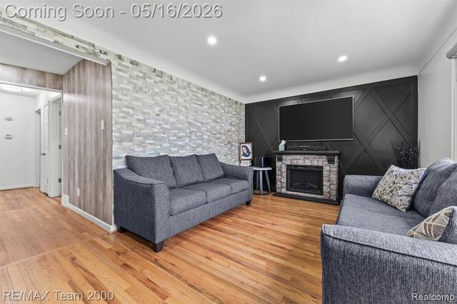 6640 Norborne Avenue, Dearborn Heights, MI 48127