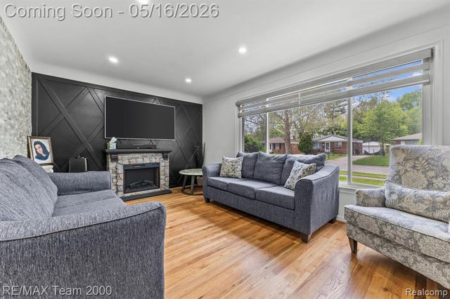 6640 Norborne Avenue, Dearborn Heights, MI 48127