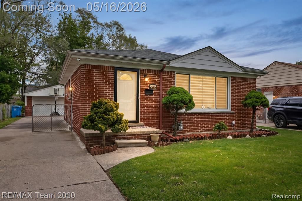 6640 Norborne Avenue, Dearborn Heights, MI 48127