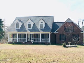 613 Hughes Road, Hampstead, NC 28443