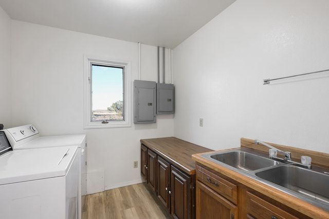 102 Black Walnut, Alpine, TX 79830