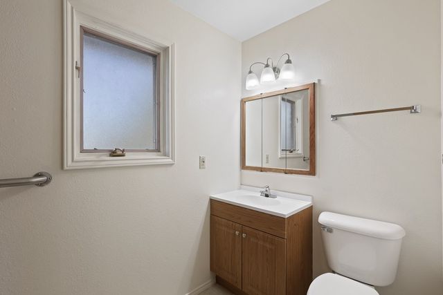 102 Black Walnut, Alpine, TX 79830