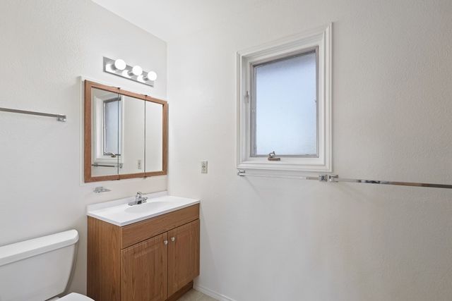 102 Black Walnut, Alpine, TX 79830