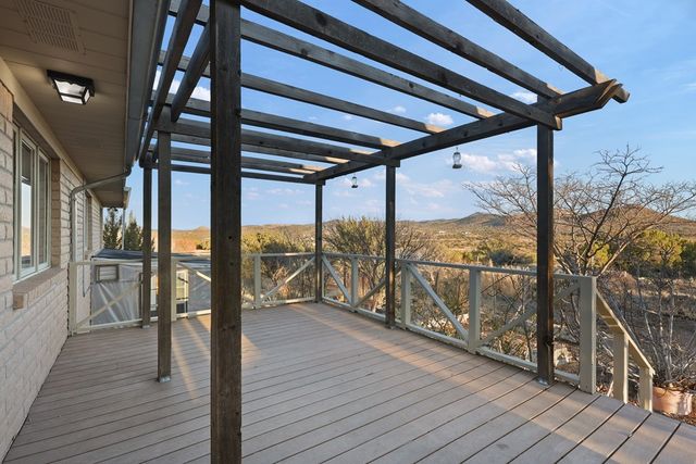 102 Black Walnut, Alpine, TX 79830