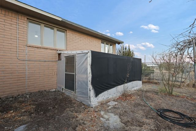 102 Black Walnut, Alpine, TX 79830