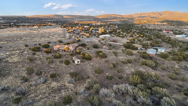 102 Black Walnut, Alpine, TX 79830
